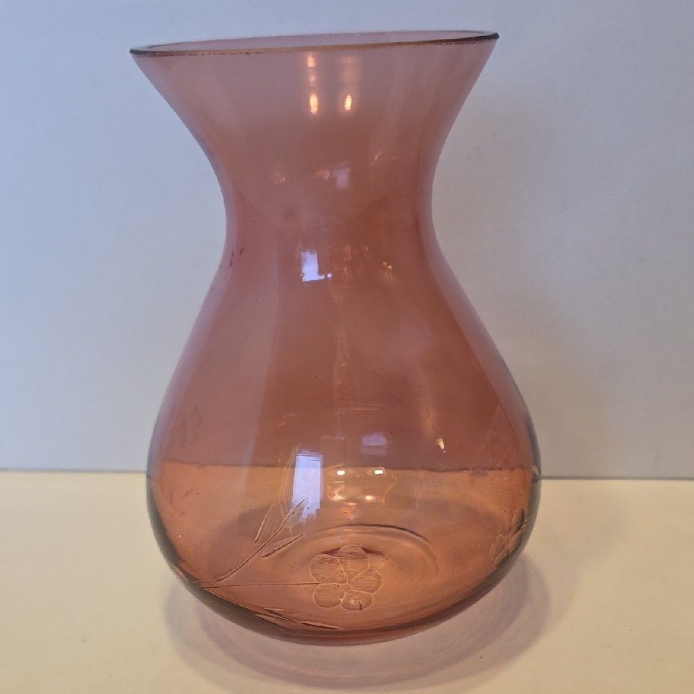 Vintage Light Purple Pinkish Etchef Glass Vase 6.5" Tall
